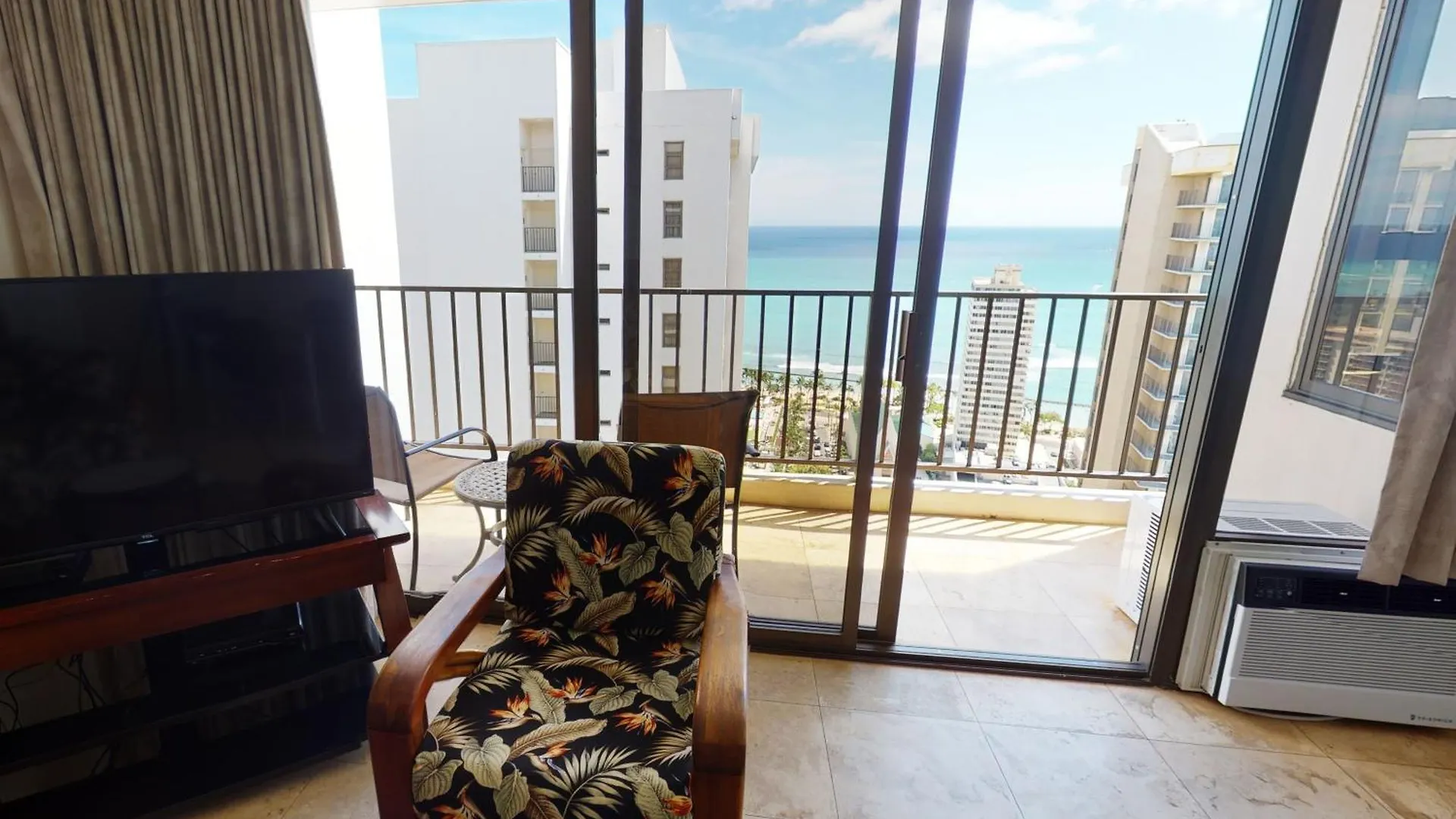36Th-Floor Oceanview Suite--Full Kitchen, Stylish Comfort & Great Value Honolulu Apartament